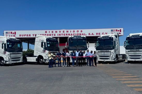 STI incorpora siete tractocamiones Volvo FH para el norte de México